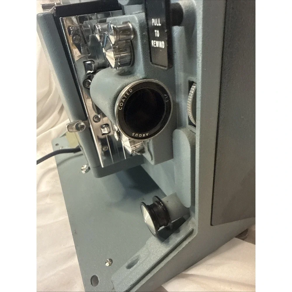 Argus Vintage Showmaster 500 Az 8mm Portable Movie Projector Antique Powers On